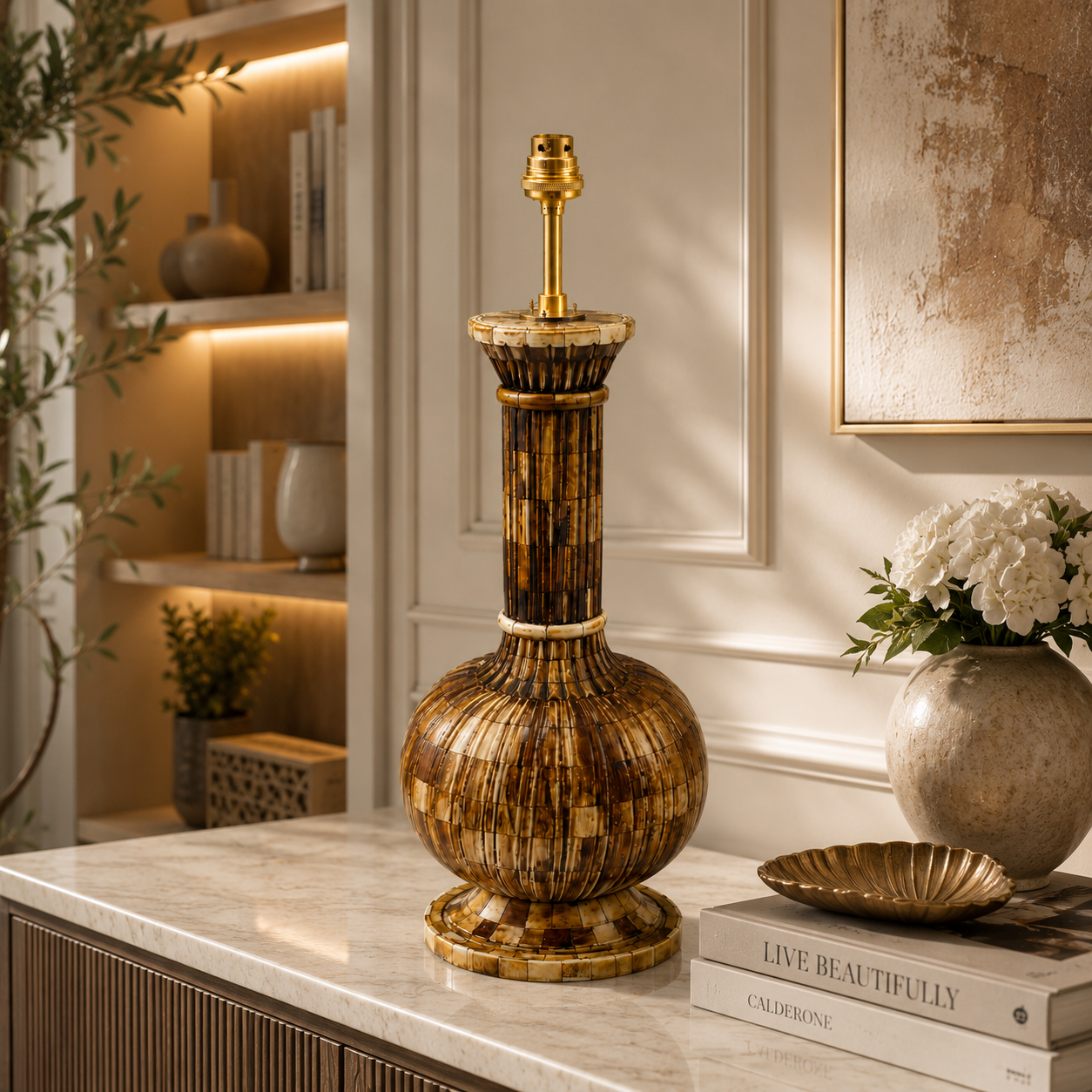 Luxury White Bone Inlay Carving Table Lamp